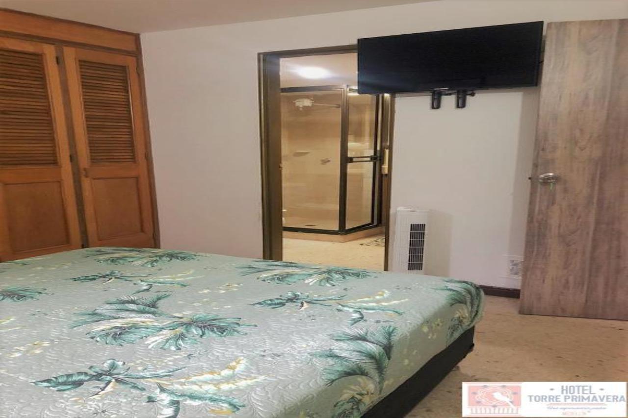 Hotel Torre Primavera Medellin Bagian luar foto