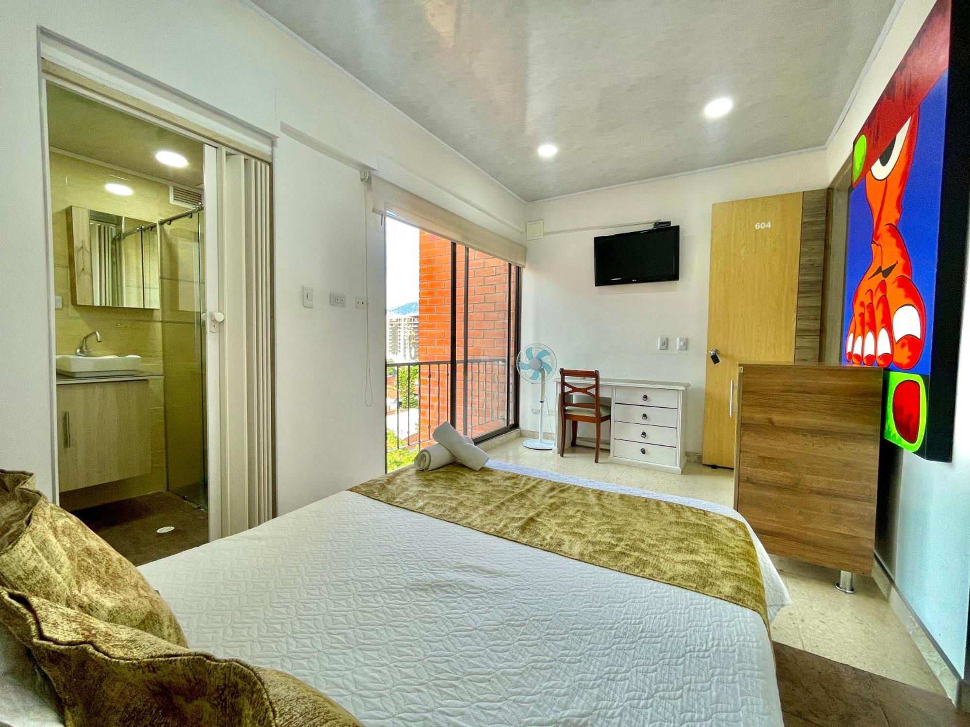 Hotel Torre Primavera Medellin Bagian luar foto