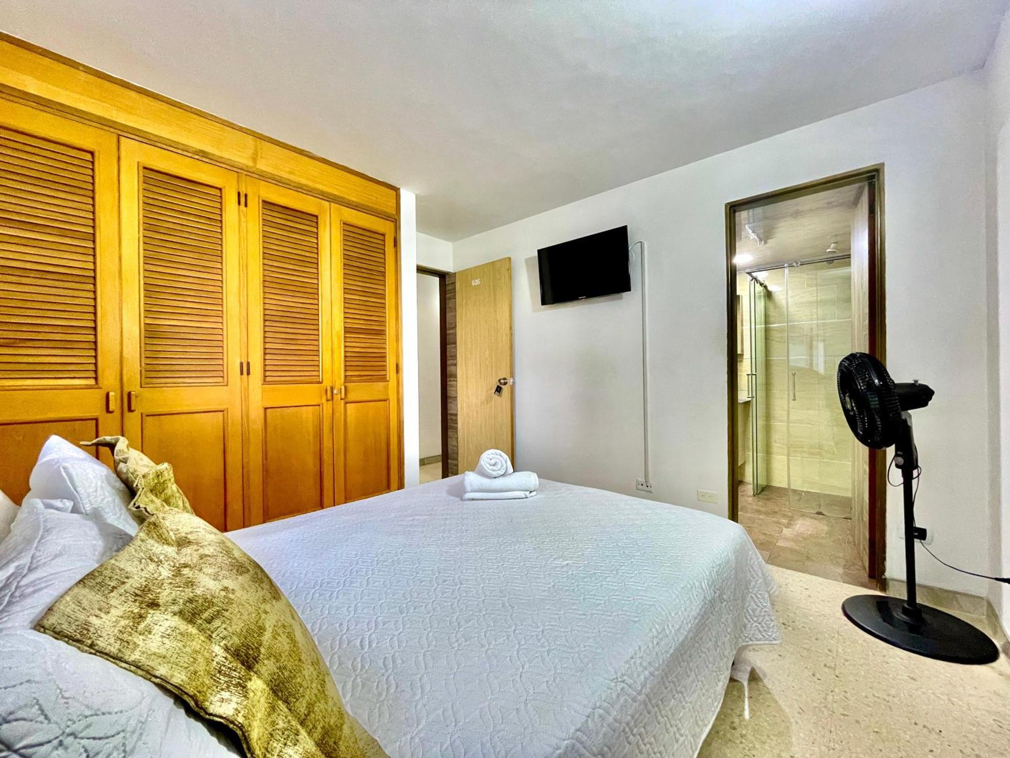 Hotel Torre Primavera Medellin Bagian luar foto